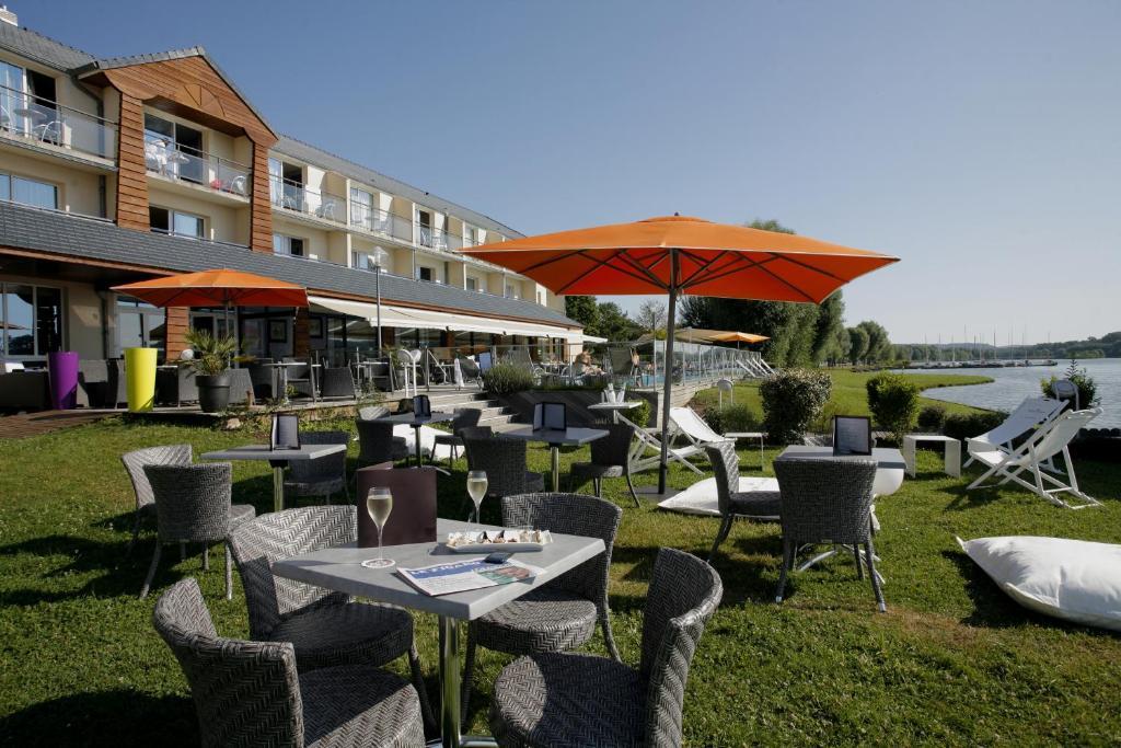 Hotel Du Golf De L'Ailette, The Originals Relais 尚姆莱尔 外观 照片